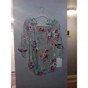 A Byer Sz Medium Top Flowy Striped‎ Floral Print Blouse Tie Cuffs NWT